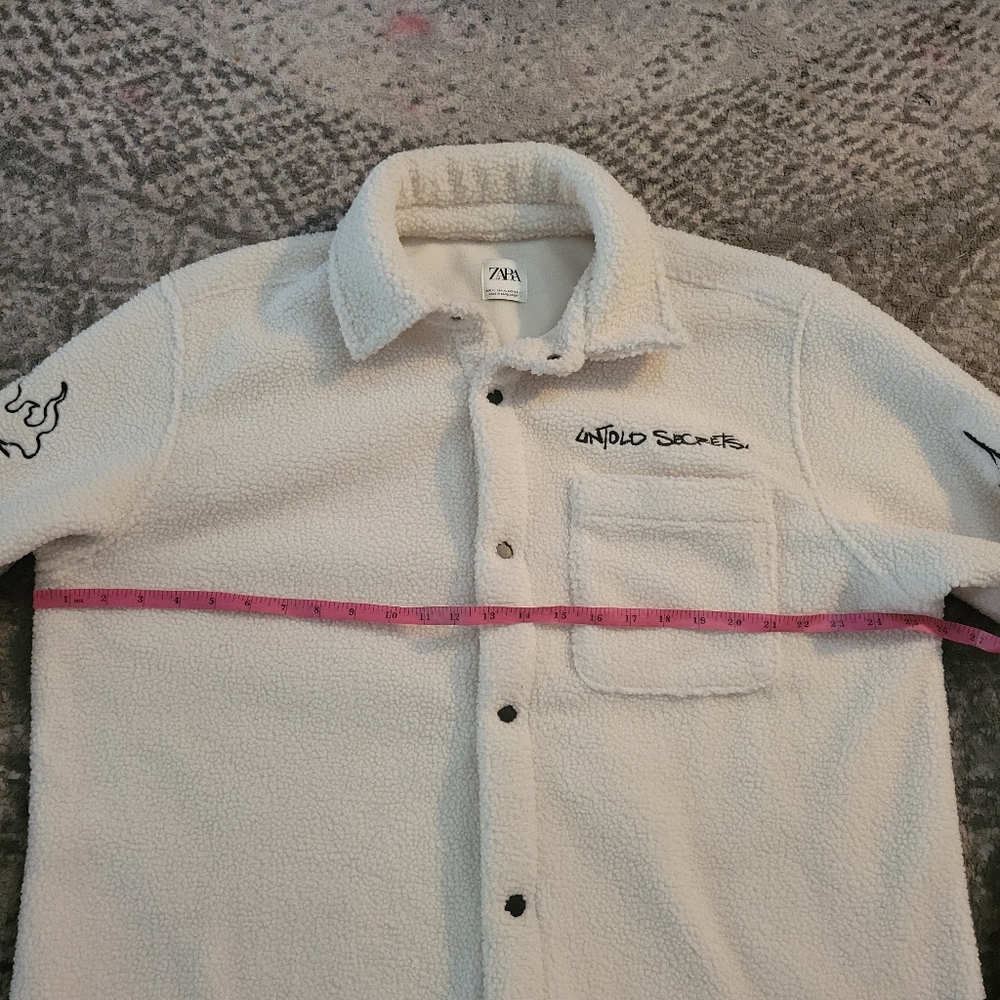 Embroidered fleece sherpa Zara untold Secrets Size XL - Picture 4 of 13